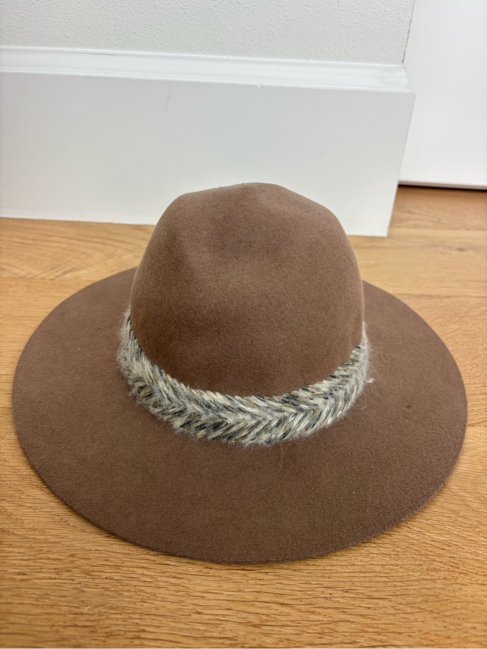 Zara 100% Wool Tan Wide-Brim Hat with Braided Trim